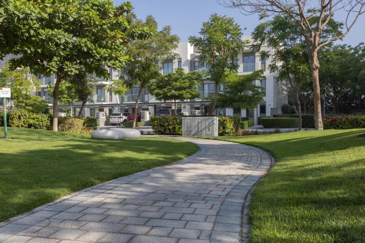 Stay By Latinem Luxury 1Br Holiday Home Cv A207 Near Burj Khalifa Dubai Exterior photo
